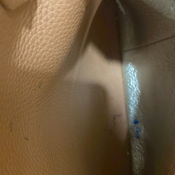 Tory Burch Tan Over the Shoulder Catch All Tote - Picture 9 of 10